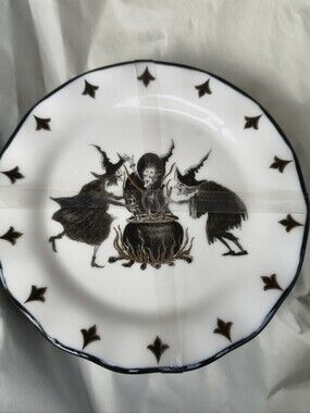 Set of 4 Potters Studio Witches With Cauldron Dessert/Appetizer Plates